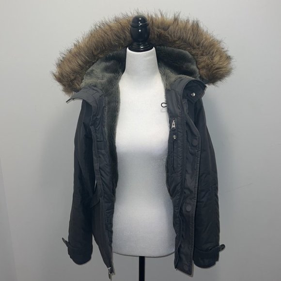 TNA Black Ski & Snow Jacket with Brown Fur Hood - Picture 5 of 14